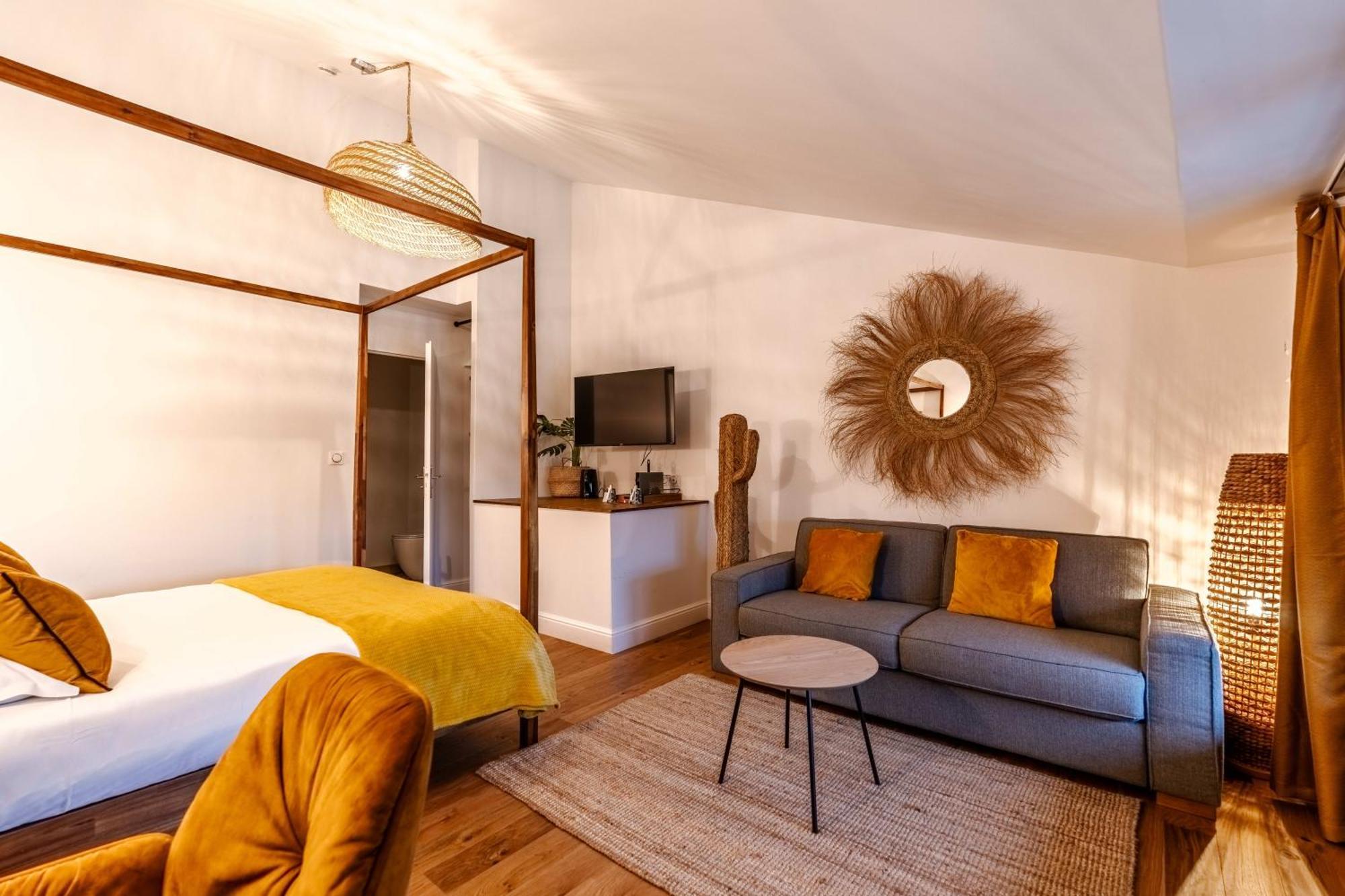 Hotel Quai Des Pontis كونْياك المظهر الخارجي الصورة
