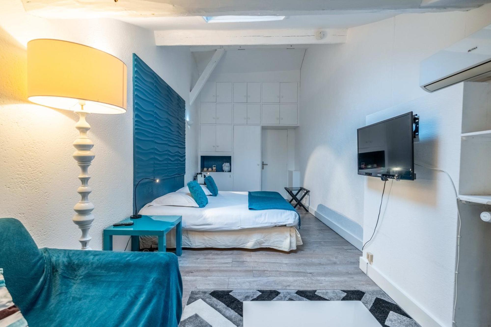 Hotel Quai Des Pontis كونْياك المظهر الخارجي الصورة